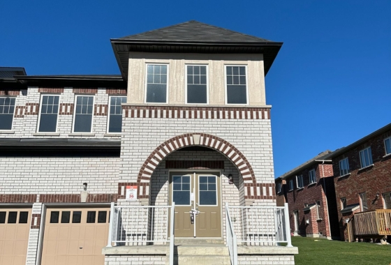 E10417954