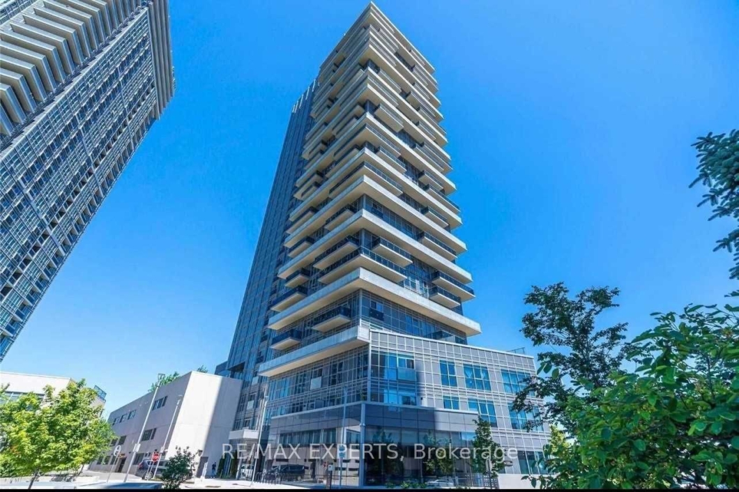 E12067164