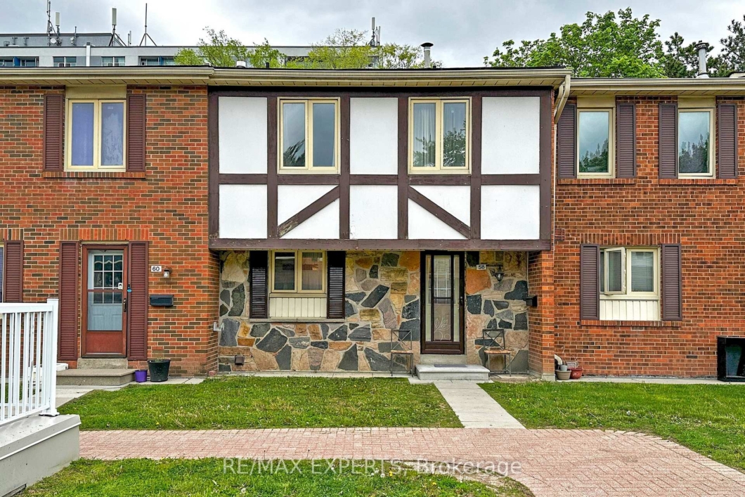 E12169972
