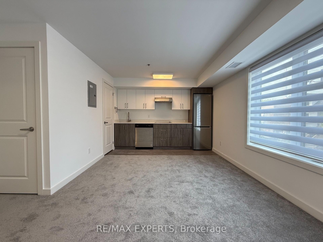 E12317226