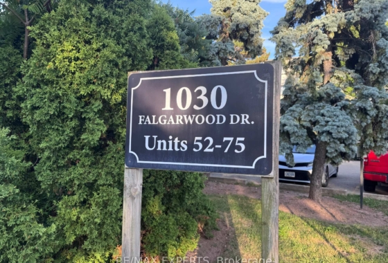 W12369558